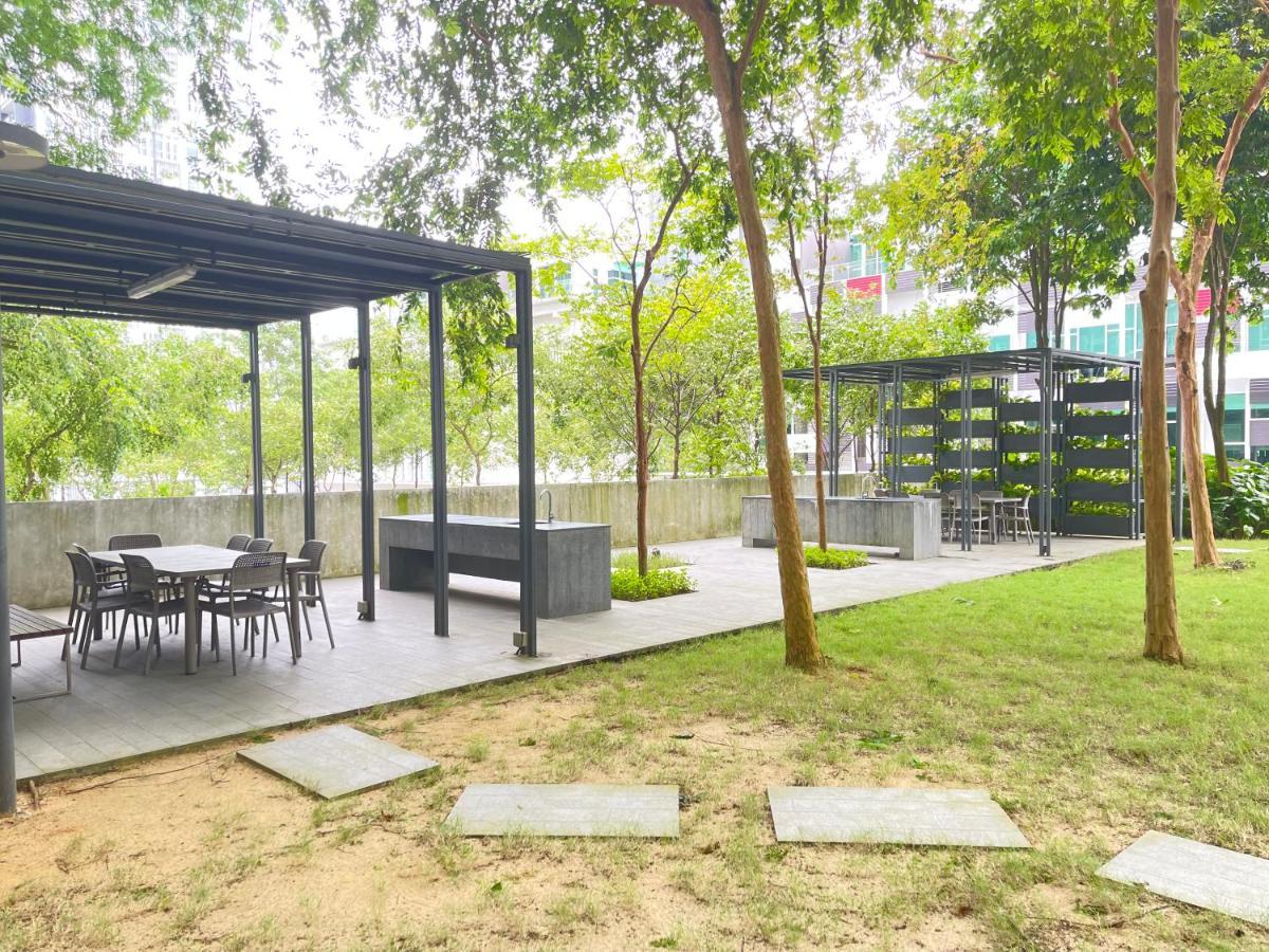 1Medini 1Bedroom Niceview By Wp Homestay Джохор-Бару Екстер'єр фото